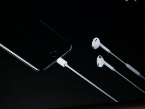 earpods-lightning-2-800x600