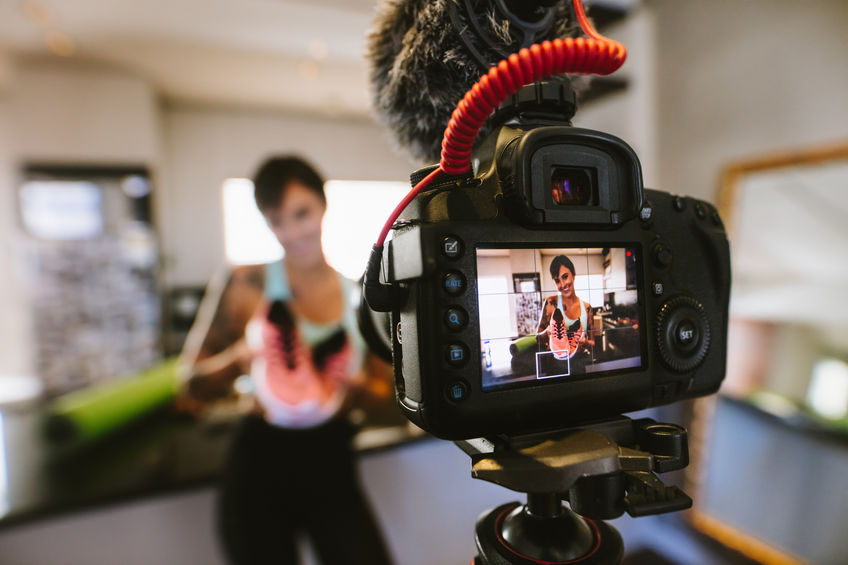 ripresa smartphone video marketing app to you agenzia milano roma digital agency