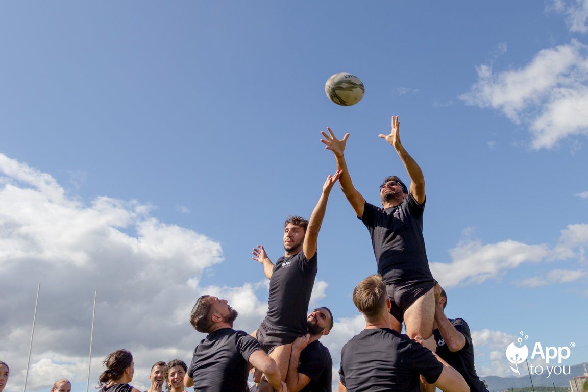 giocatori rugby rimessa squadre apptoyou agenzia digital agency roma milano outdoor app to you